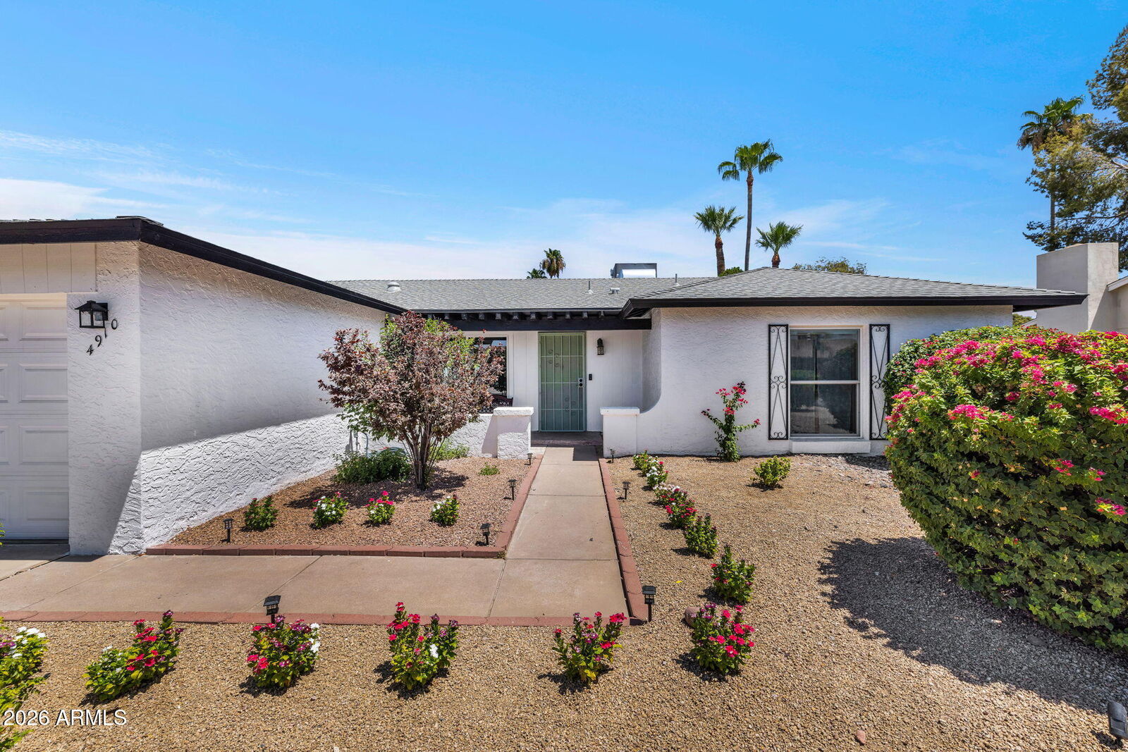 Property Photo: 4910 E Presidio Road AZ 85254