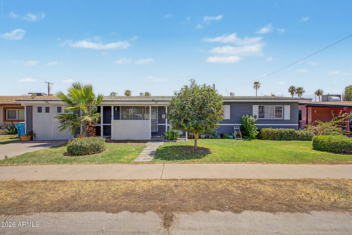 Property Photo: 3801 W Meadowbrook Avenue AZ 85019