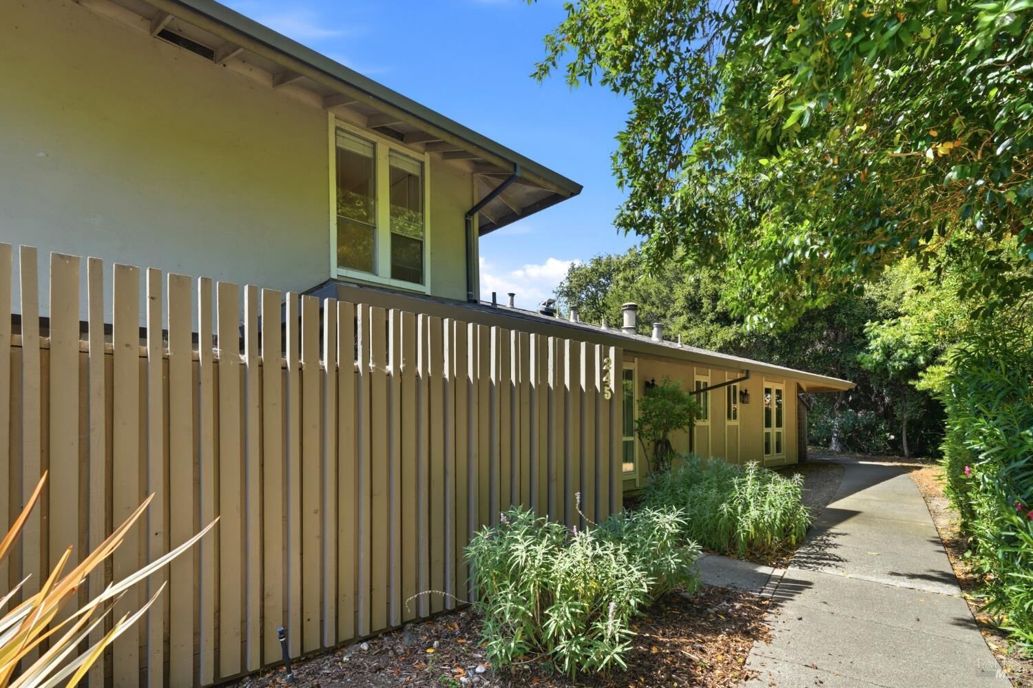 Property Photo:  245 Roundtree Way  CA 94903 