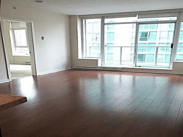 Property Photo:  821 Cambie Street 1001  BC V6B 0E3 