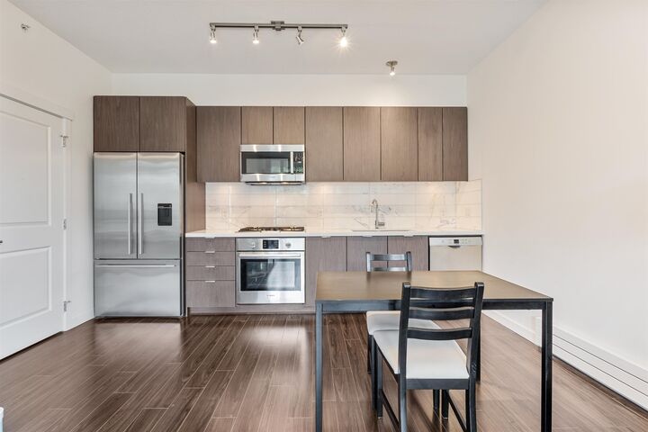 Property Photo: 3168 Riverwalk Avenue 301 BC V5S 0B8