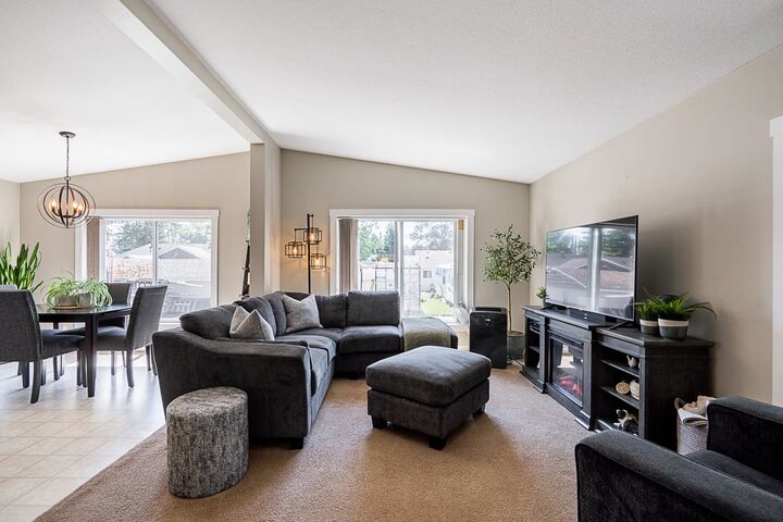 Property Photo:  23141 72 Avenue 14  BC V2Y 2R9 
