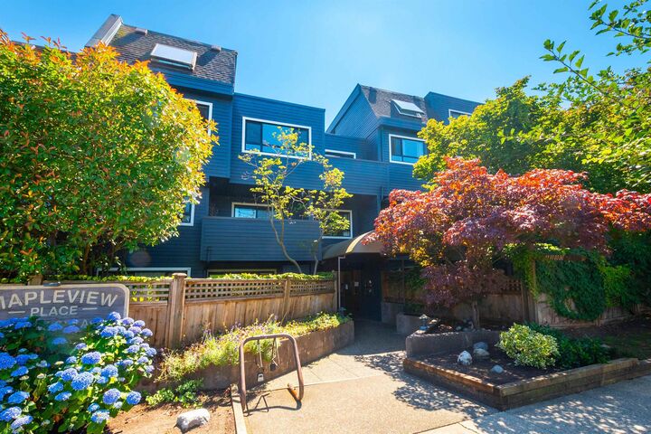 Property Photo: 1990 W 6th Avenue 207 BC V6J 4V4