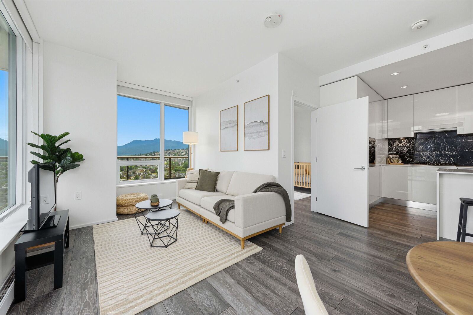Property Photo:  4650 Brentwood Boulevard 2207  BC V5C 0M3 