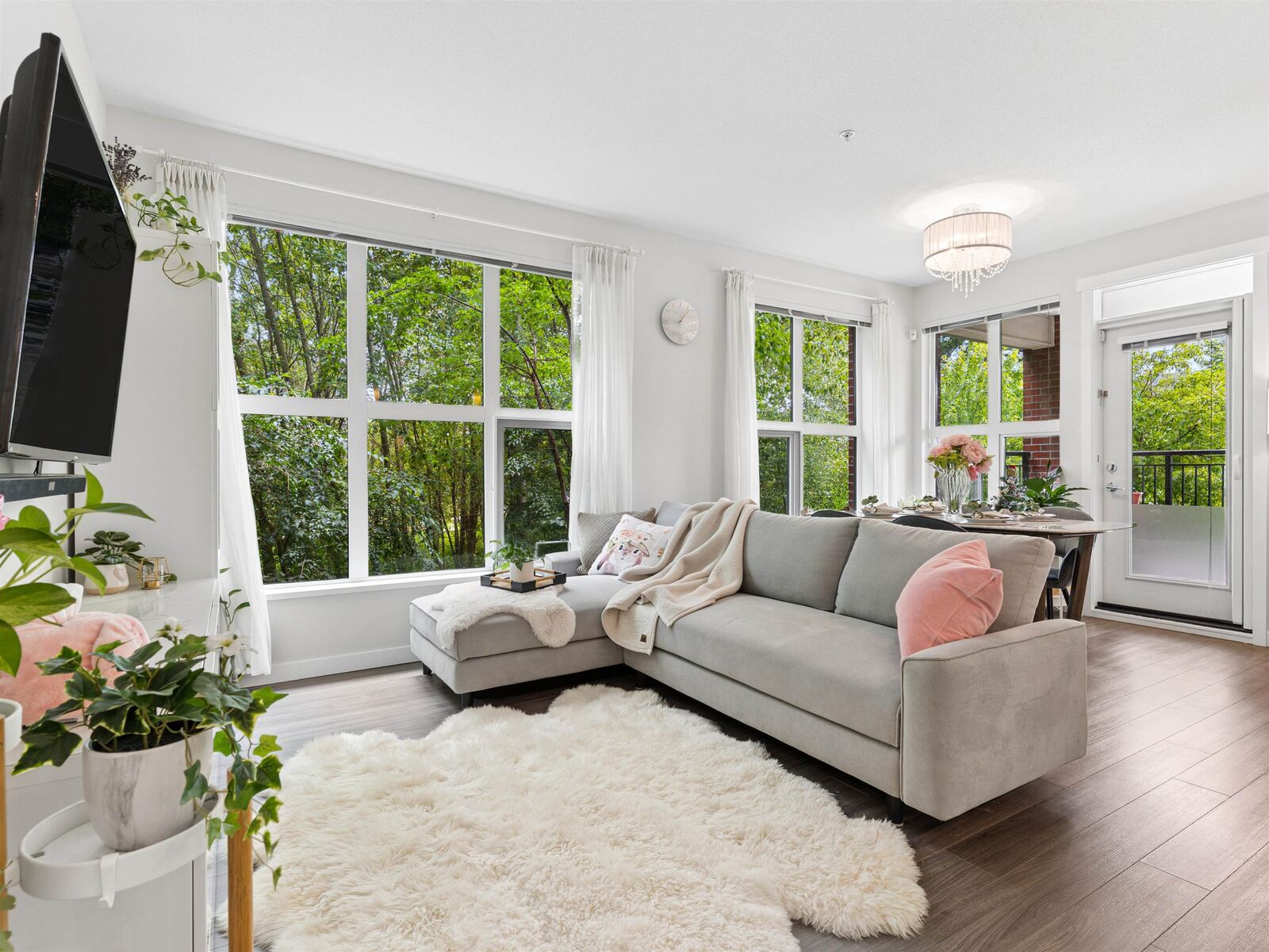 Property Photo:  9551 Alexandra Road 133  BC V6X 0S6 