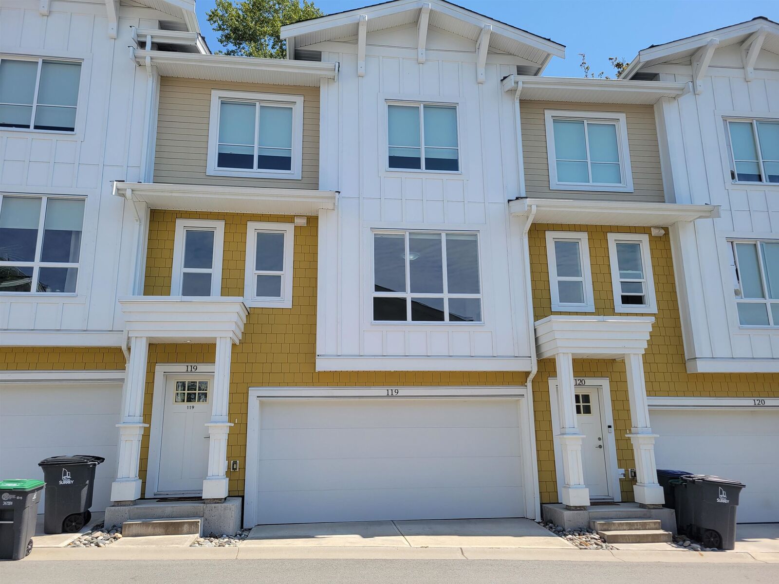 Property Photo: 16561 17A Avenue 119 BC V3Z 1J3