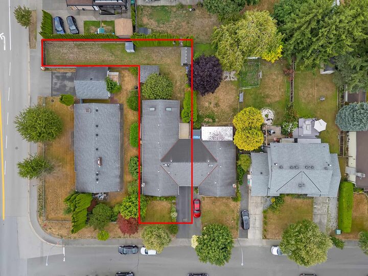 Property Photo: 17213 59A Avenue BC V3S 5S4