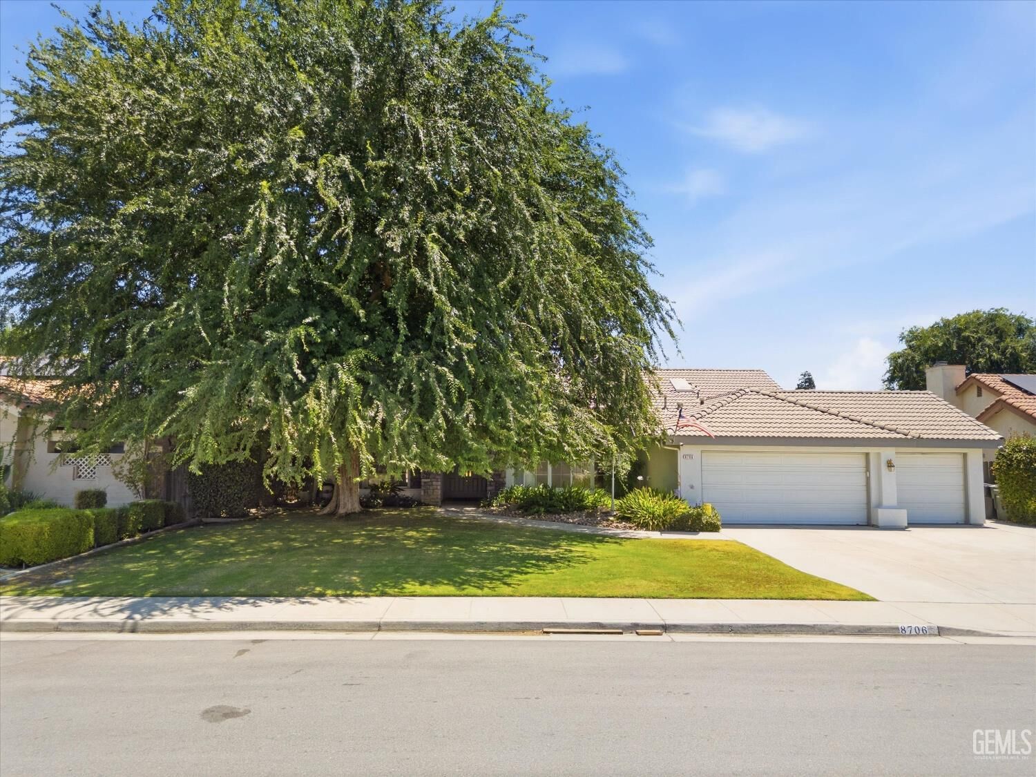 Property Photo: 8706 Dalby Court CA 93313