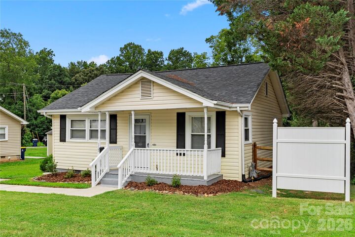 Property Photo: 112 Harris Street NC 28012