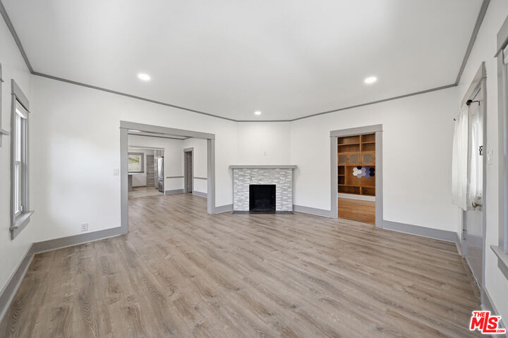 Property Photo:  613 N Lucerne Blvd  CA 90004 