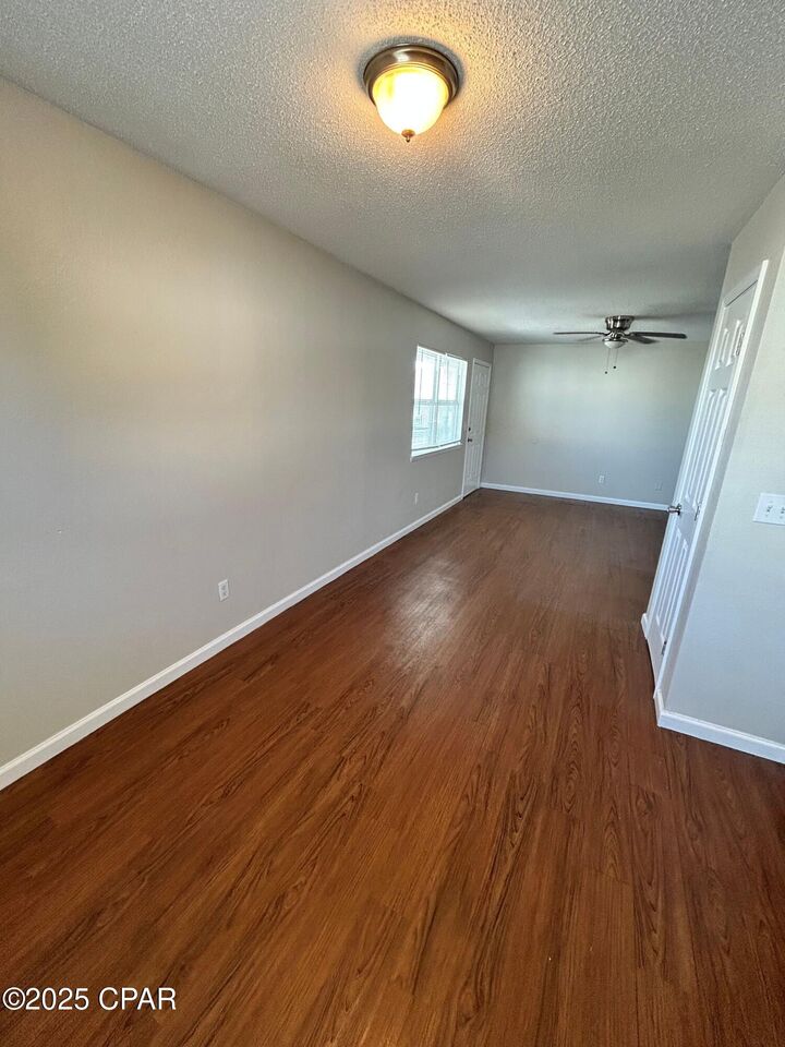 Property Photo: 3914 E 11th Street 503 FL 32404