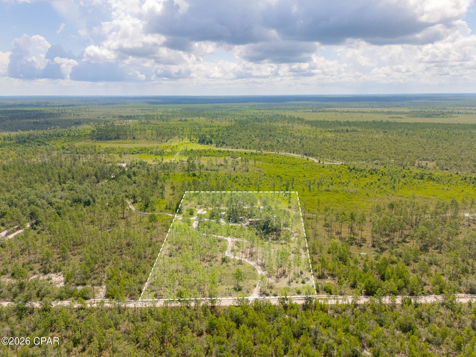 Property Photo: 18972 Timbercrest Road FL 32438