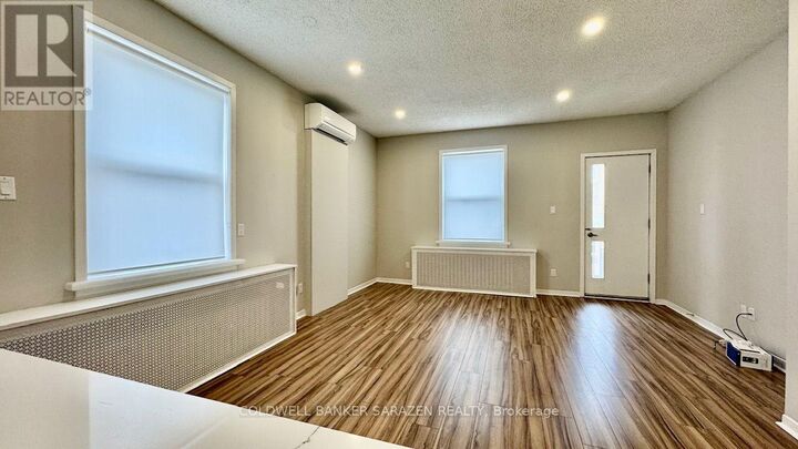 Property Photo:  58 Parent Avenue 4  ON K1N 7A8 