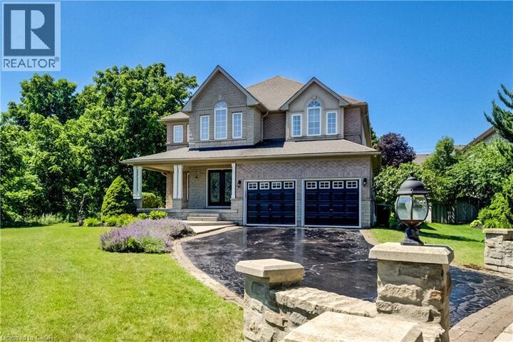 Property Photo: 23 Buerkle Court ON N2P 2S1