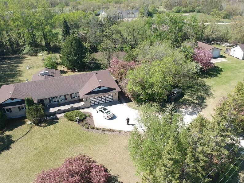Property Photo: 26054 Pth 44 Highway MB R5M 0E6