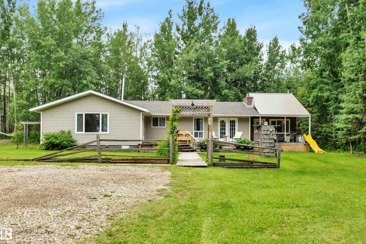 Property Photo: 1 461008 Rge Road 10 AB T0C 2V0