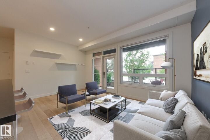 Property Photo:  10606 84 Avenue NW 102  AB T6E 2H6 
