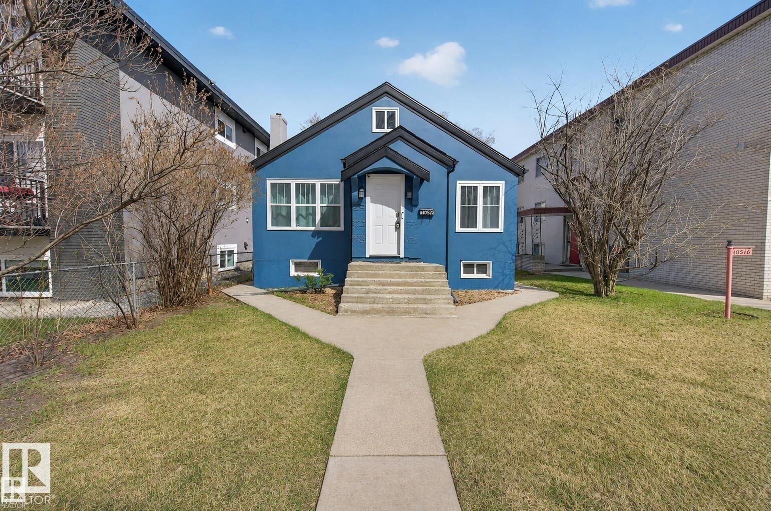 Property Photo: 10522 79 Avenue NW AB T6E 1R8