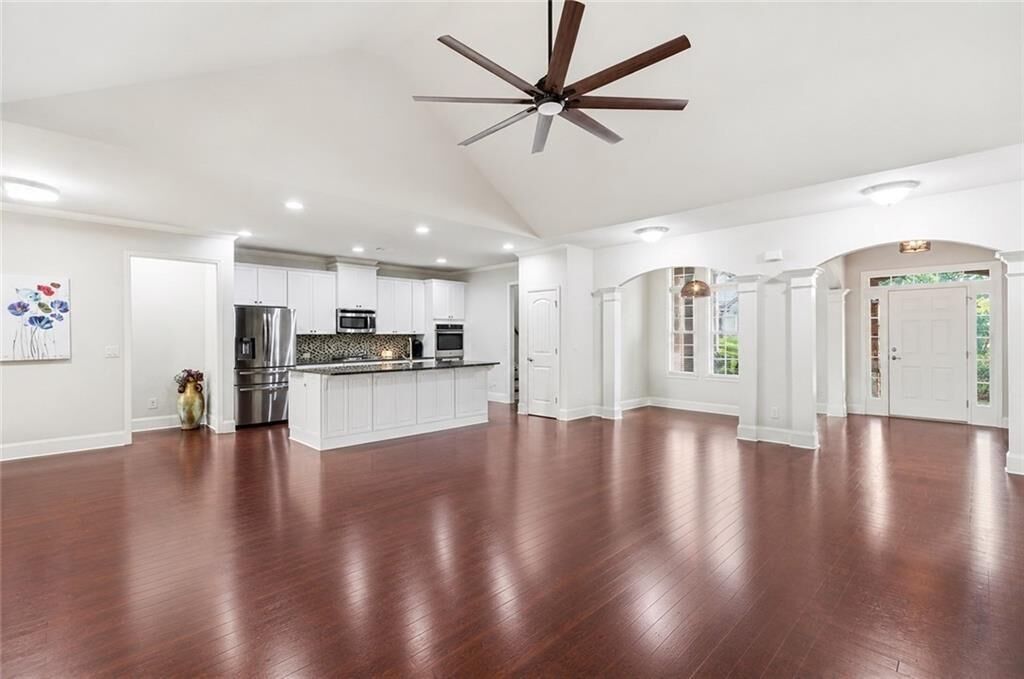 Property Photo: 6680 Bransford Drive GA 30040