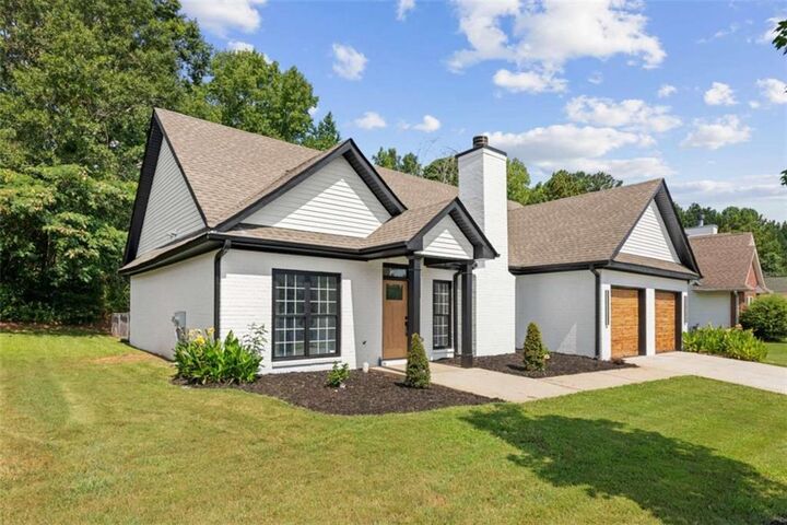 Property Photo:  11203 Knotty Pine  GA 30238 
