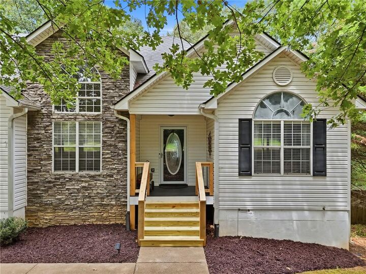 Property Photo:  460 Kerry Drive  GA 30143 