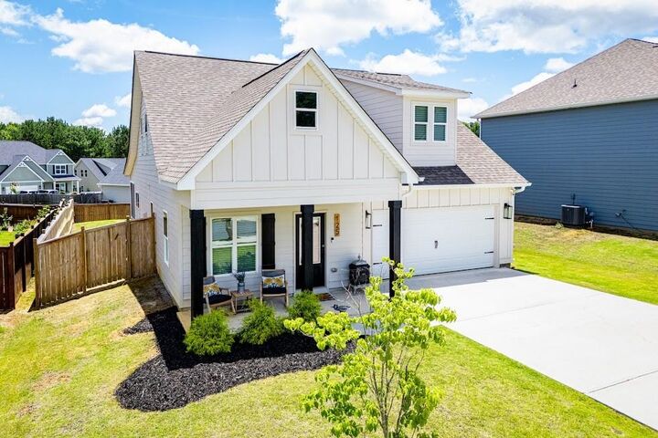 Property Photo:  125 Cedar Park Way  GA 30117 
