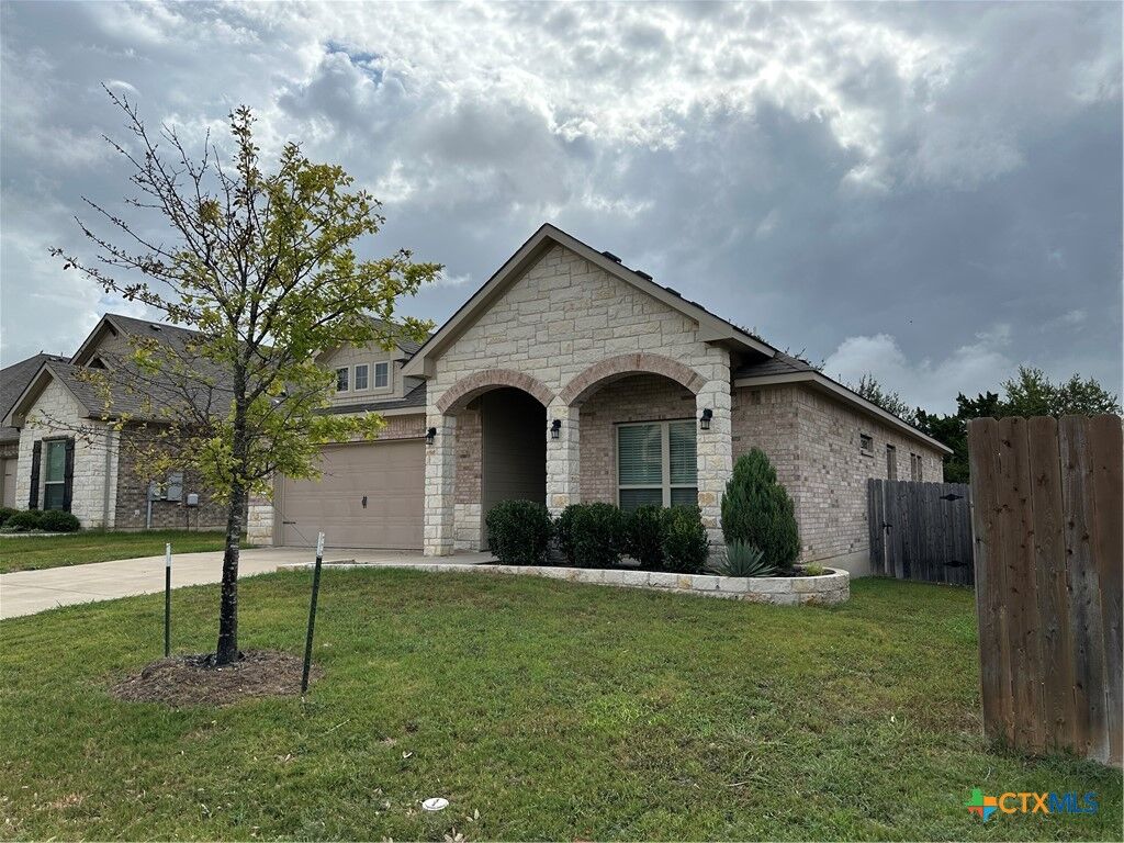 Property Photo:  5139 Dickinson Loop  TX 76513 