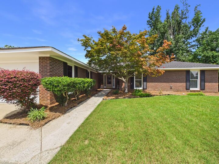 Property Photo:  913 Lismore Drive  GA 31904 