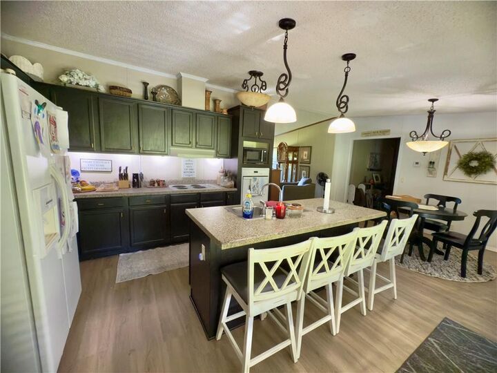 Property Photo:  2270 W Baker Street  LA 71342 