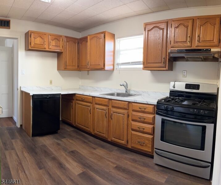 Property Photo: 4 Wall St 2 NJ 07016
