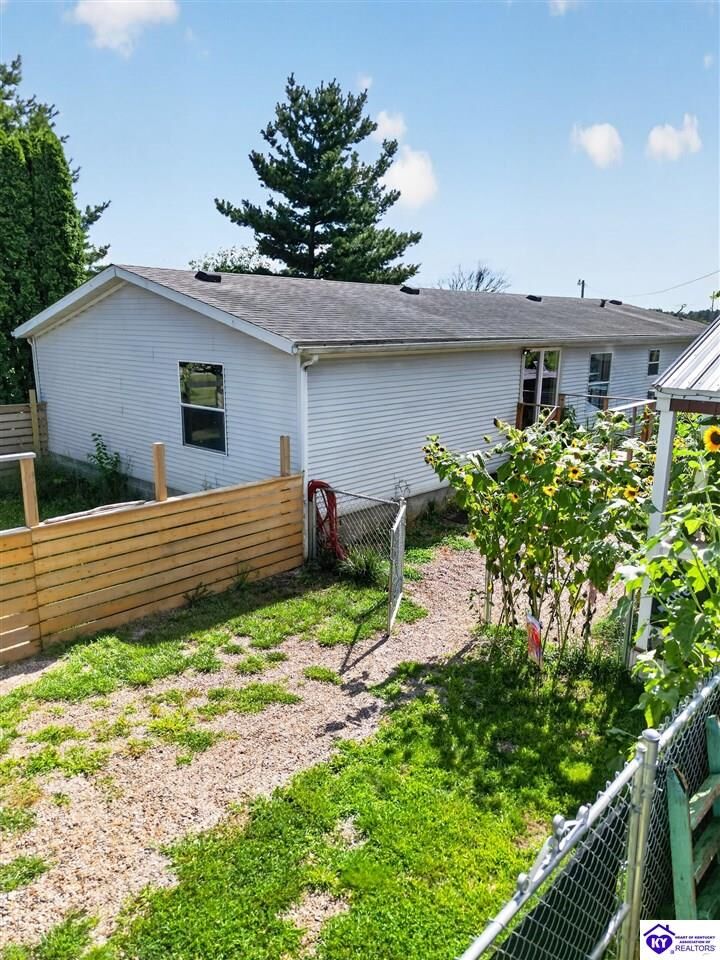 Property Photo:  187 Rons Run Road  KY 40108 