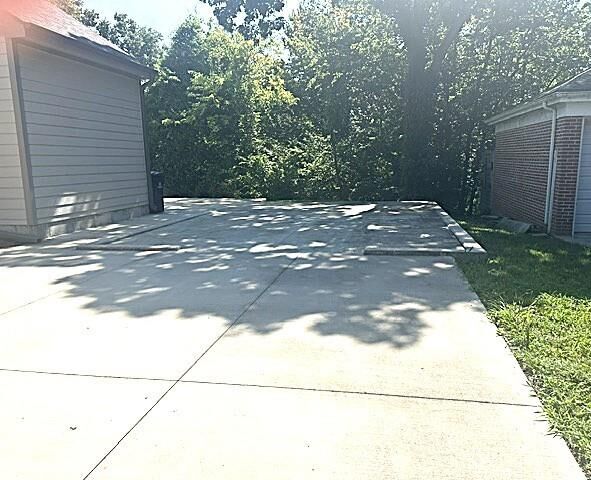 Property Photo: 1222 N 2nd Street KS 67301