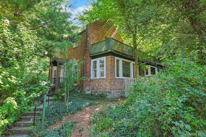 Property Photo:  10 Broadway  NY 10522 