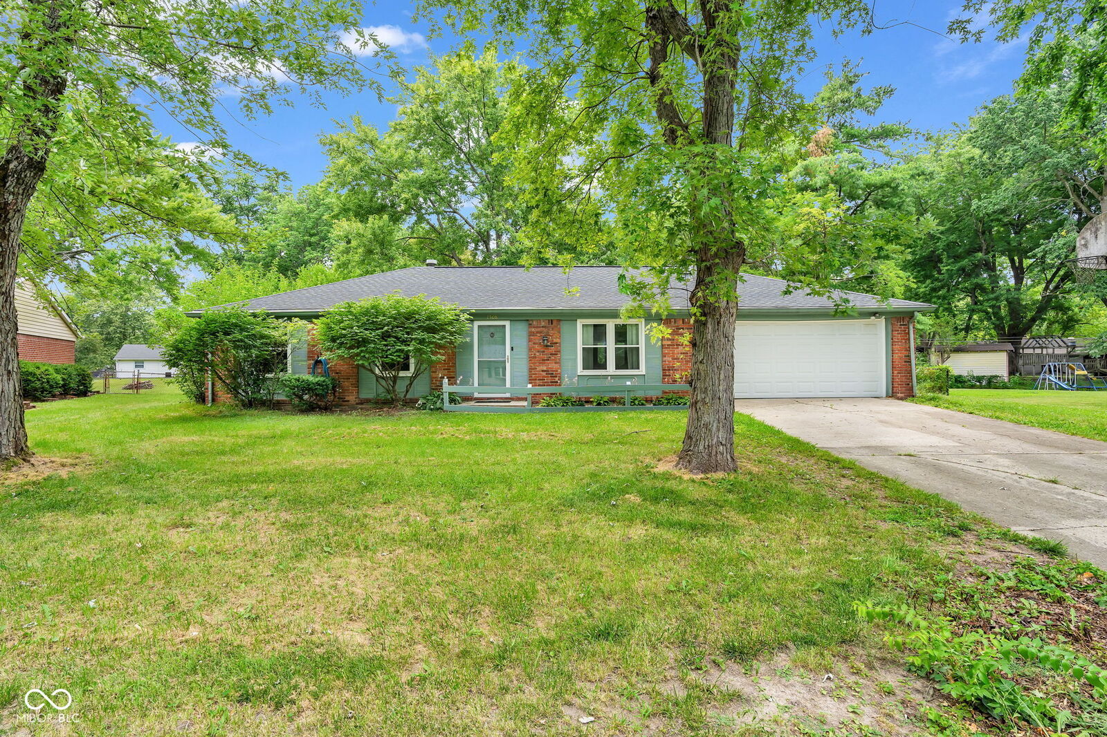 Property Photo:  1508 Minturn Lane  IN 46260 