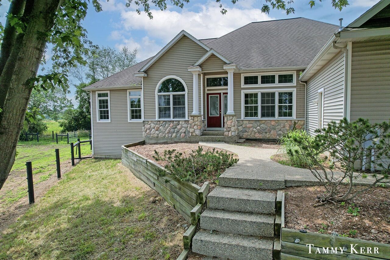 Property Photo: 6220 146th Avenue MI 49423-8946