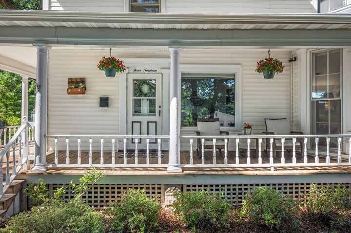 Property Photo: 319 E Lake St WI 53551