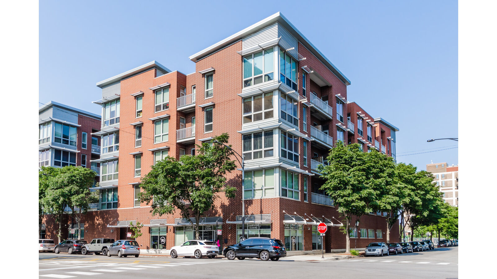 Property Photo:  2035 S Indiana Avenue 401  IL 60616 