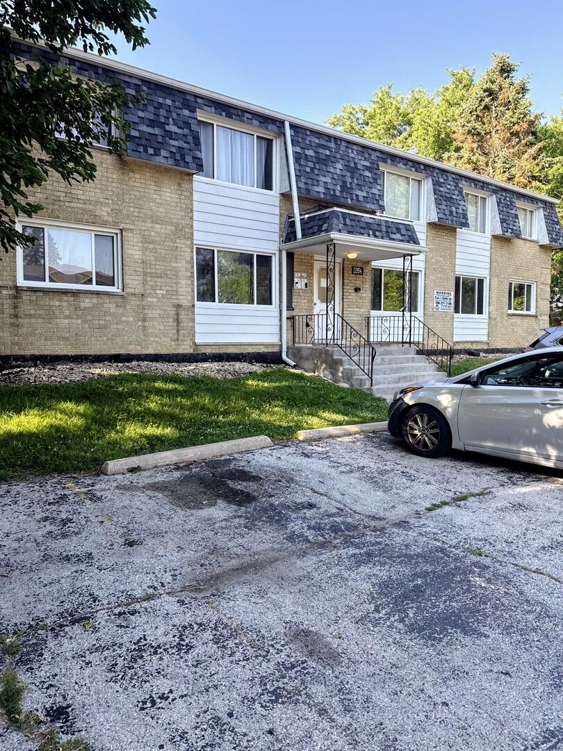 Property Photo: 11954 S Kildare Avenue 1E IL 60803