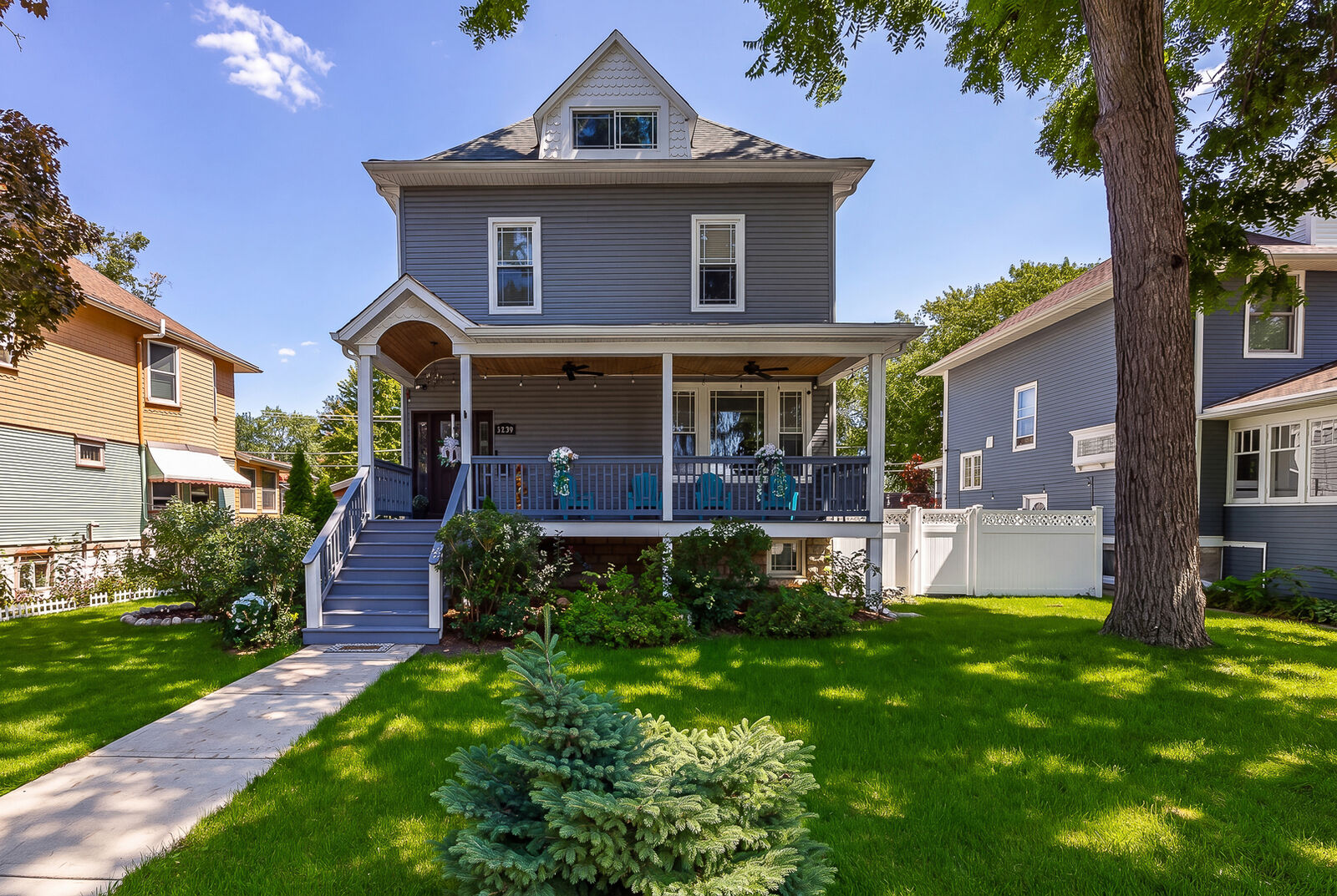 Property Photo:  3239 Wesley Avenue  IL 60402 