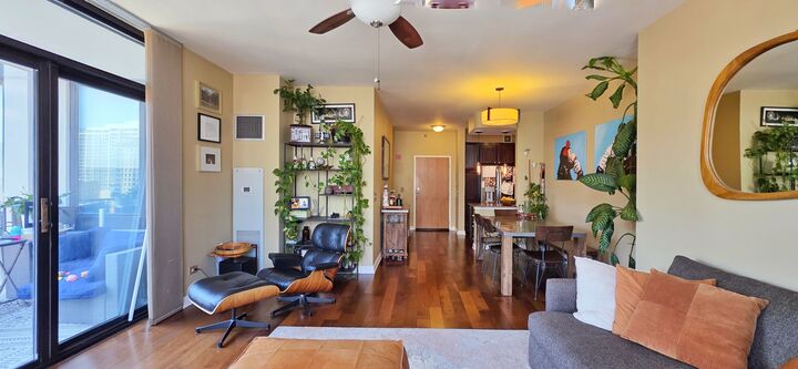 Property Photo: 435 W Erie Street 1002 IL 60654