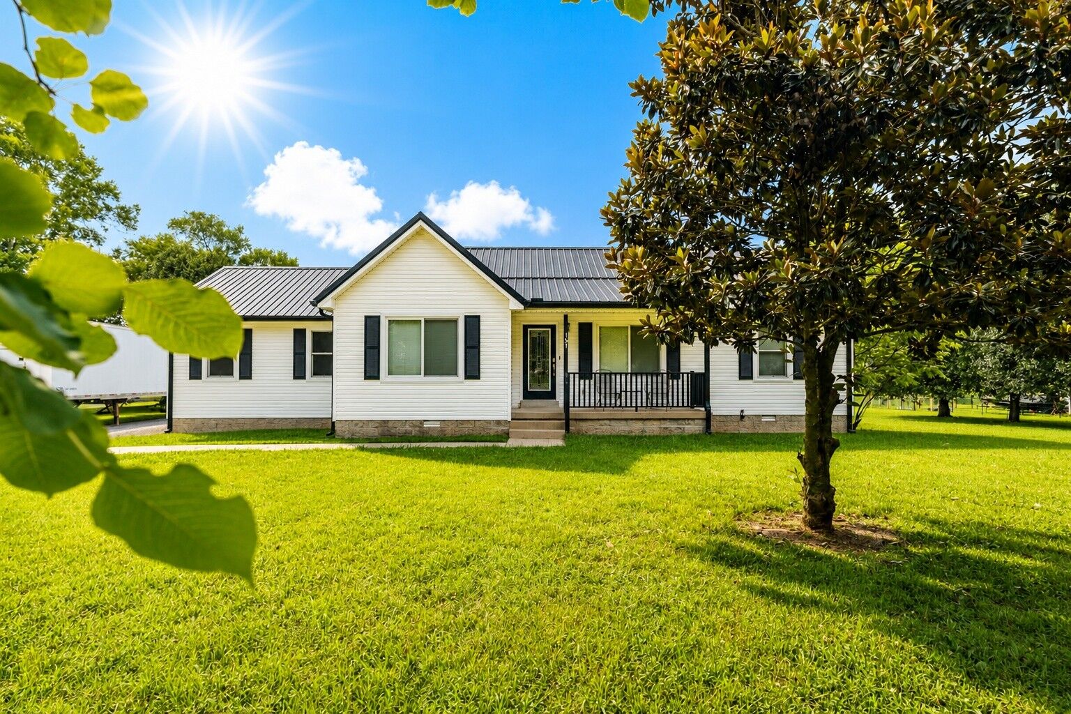 Property Photo:  131 Avalon Dr  TN 37160 