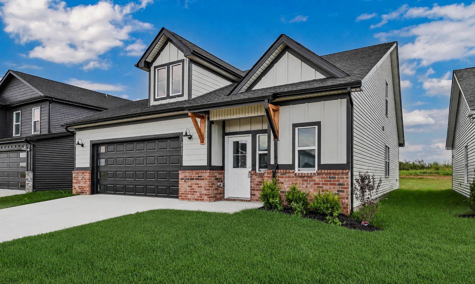Property Photo:  2725 Brewster Dr  TN 37042 