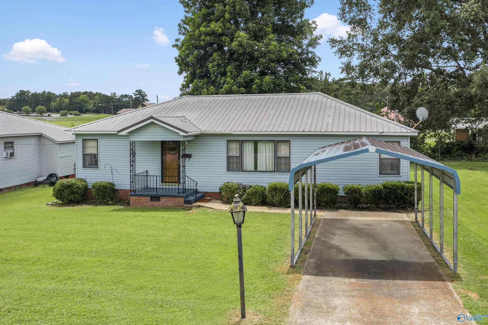 Property Photo:  1225 Raley Street  AL 35903 