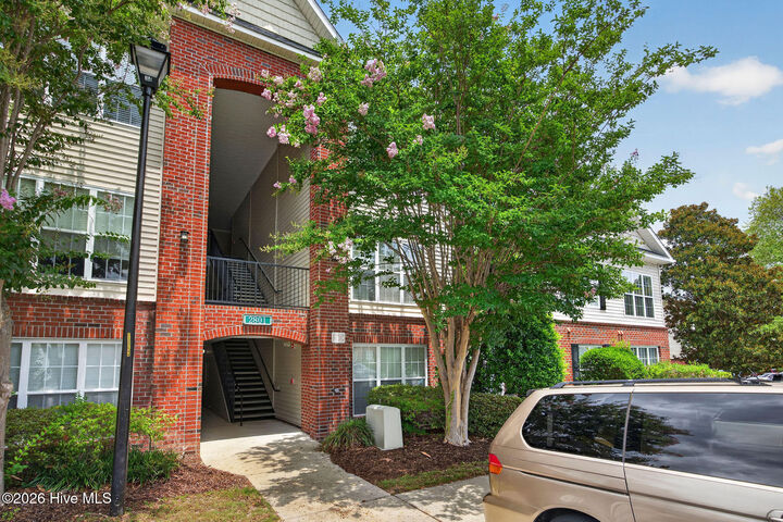 Property Photo: 2801 Bloomfield Lane Unit 201 NC 28412