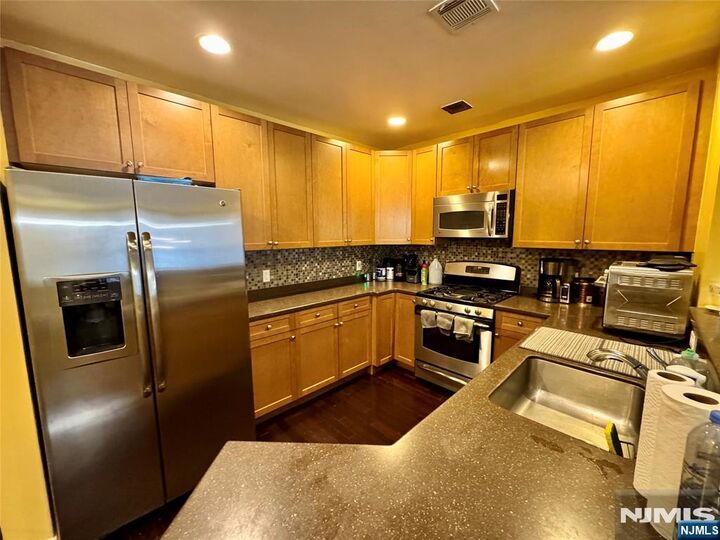 Property Photo:  54 Polifly Road 108  NJ 07601 