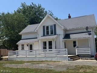Property Photo: 1638 W 6th Street OH 44004