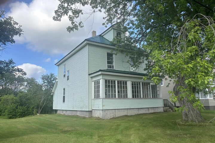 37 Russell Street — photo 1