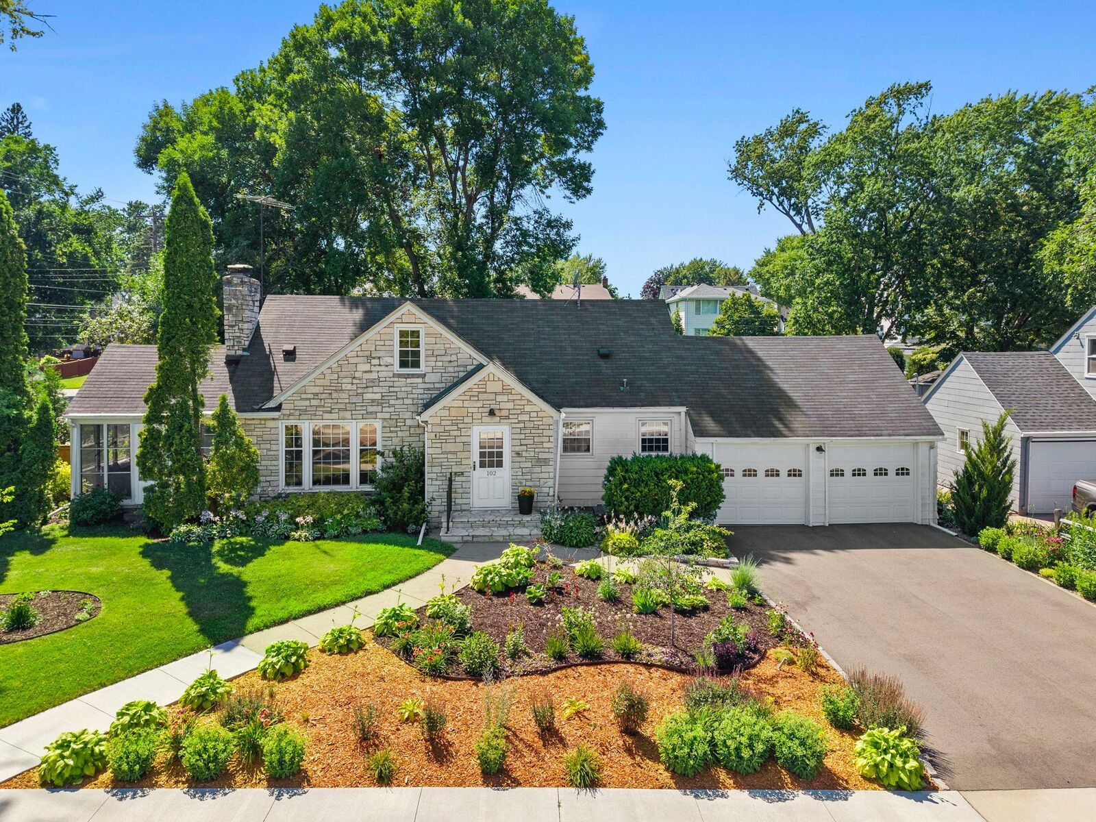 Property Photo: 102 14th Avenue N MN 55343