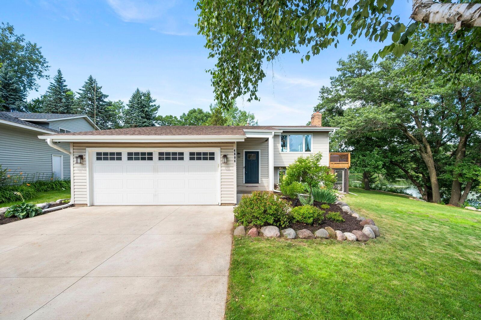Property Photo:  4806 Shevlin Court  MN 55122 