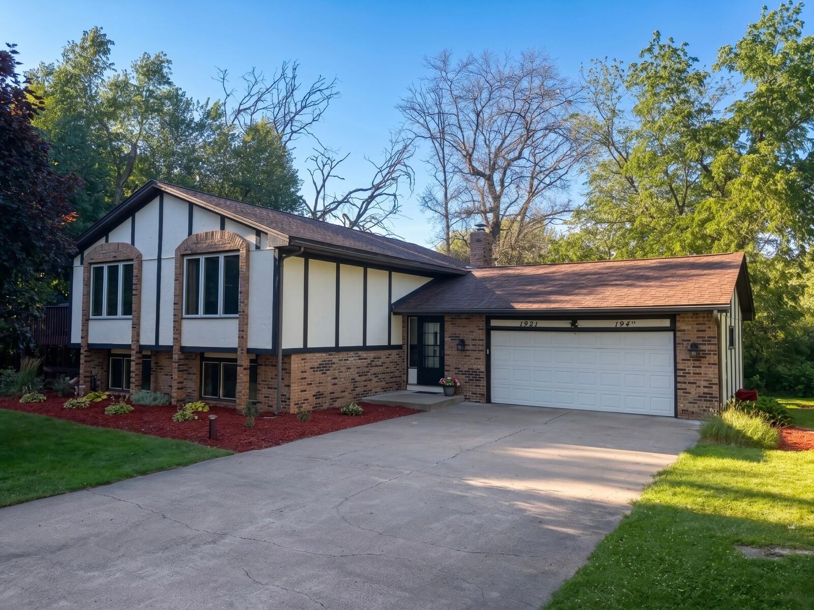 Property Photo:  1921 194th Avenue NE  MN 55011 